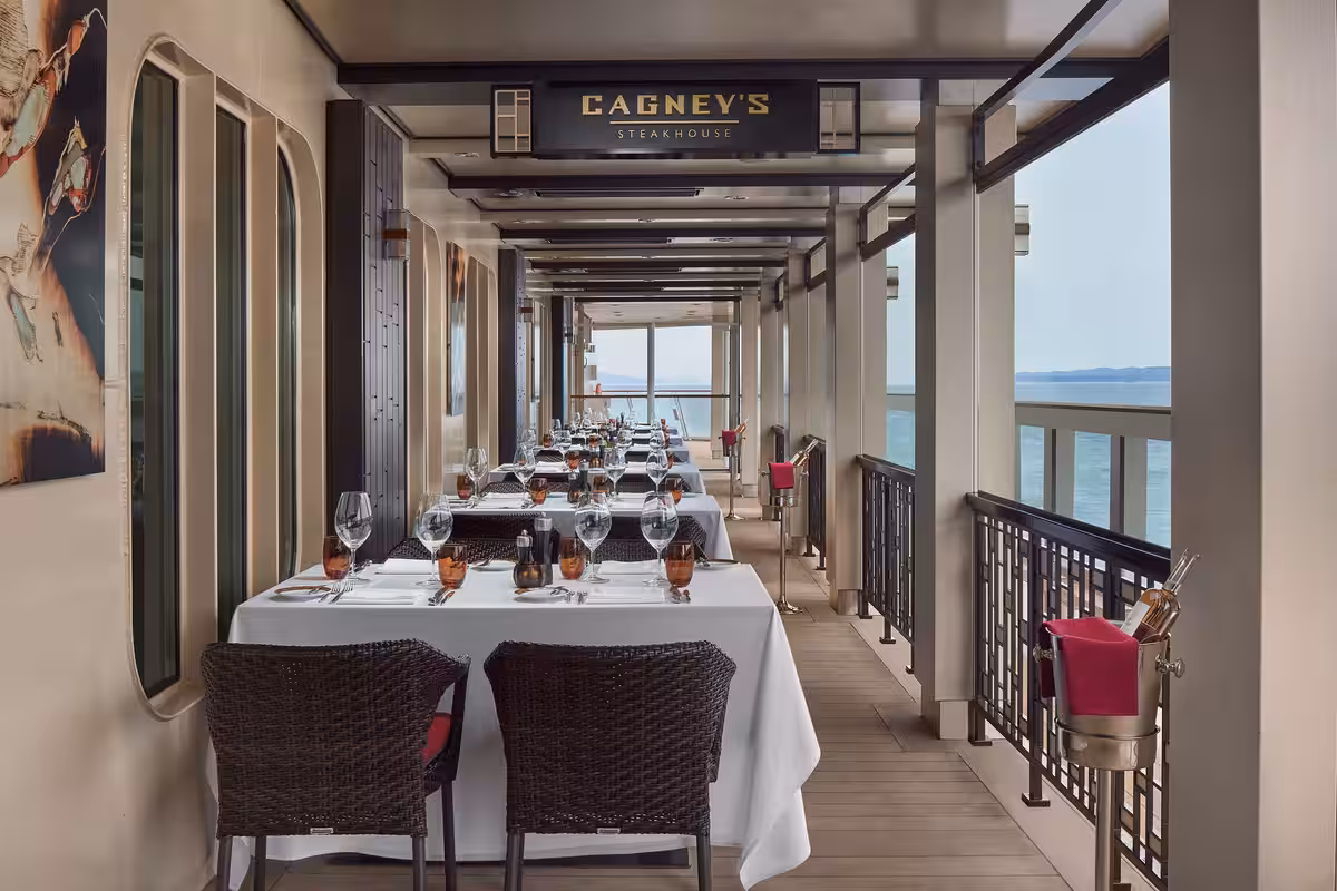 ncl-joy-cruise-agnostic-dining-dining-room-cagneys-on-the-waterfront